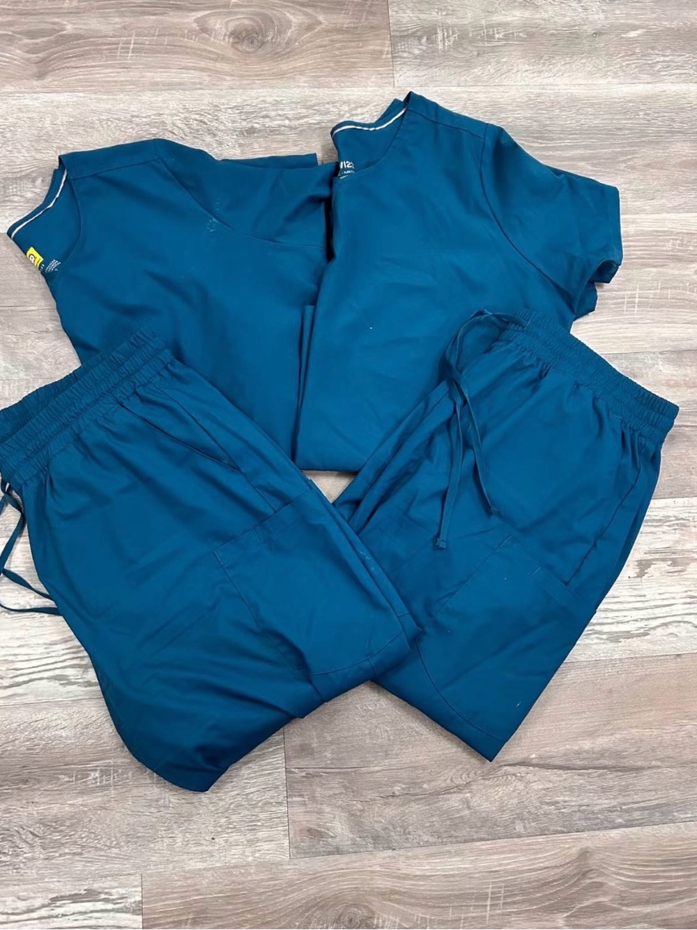 WonderWink Caribbean Blue Scrub Set - Top & Pants (x2)